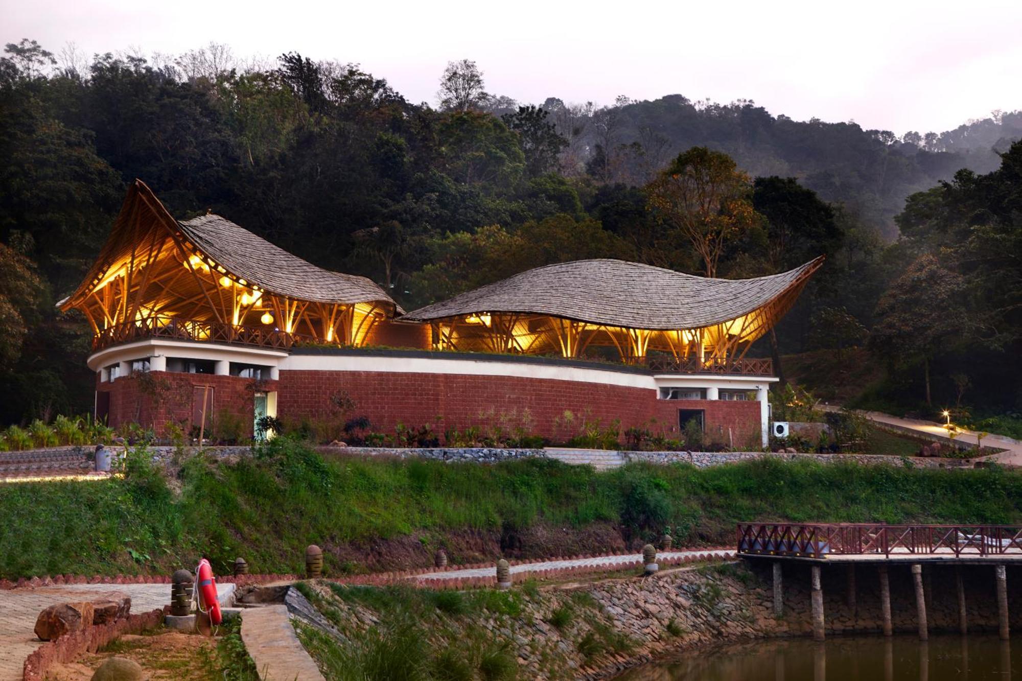Timbertales Luxury Resort Coorg Madikeri Esterno foto